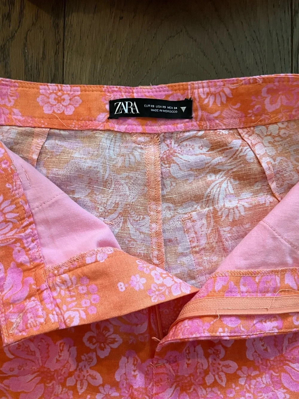 ZARA Floral Two Piece Set Size XS Orange and Pink